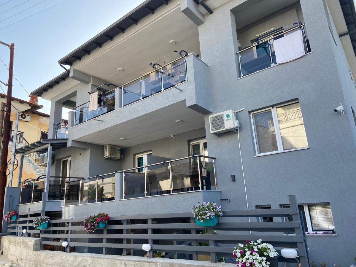Apartments Miki Поліхроно Екстер'єр фото