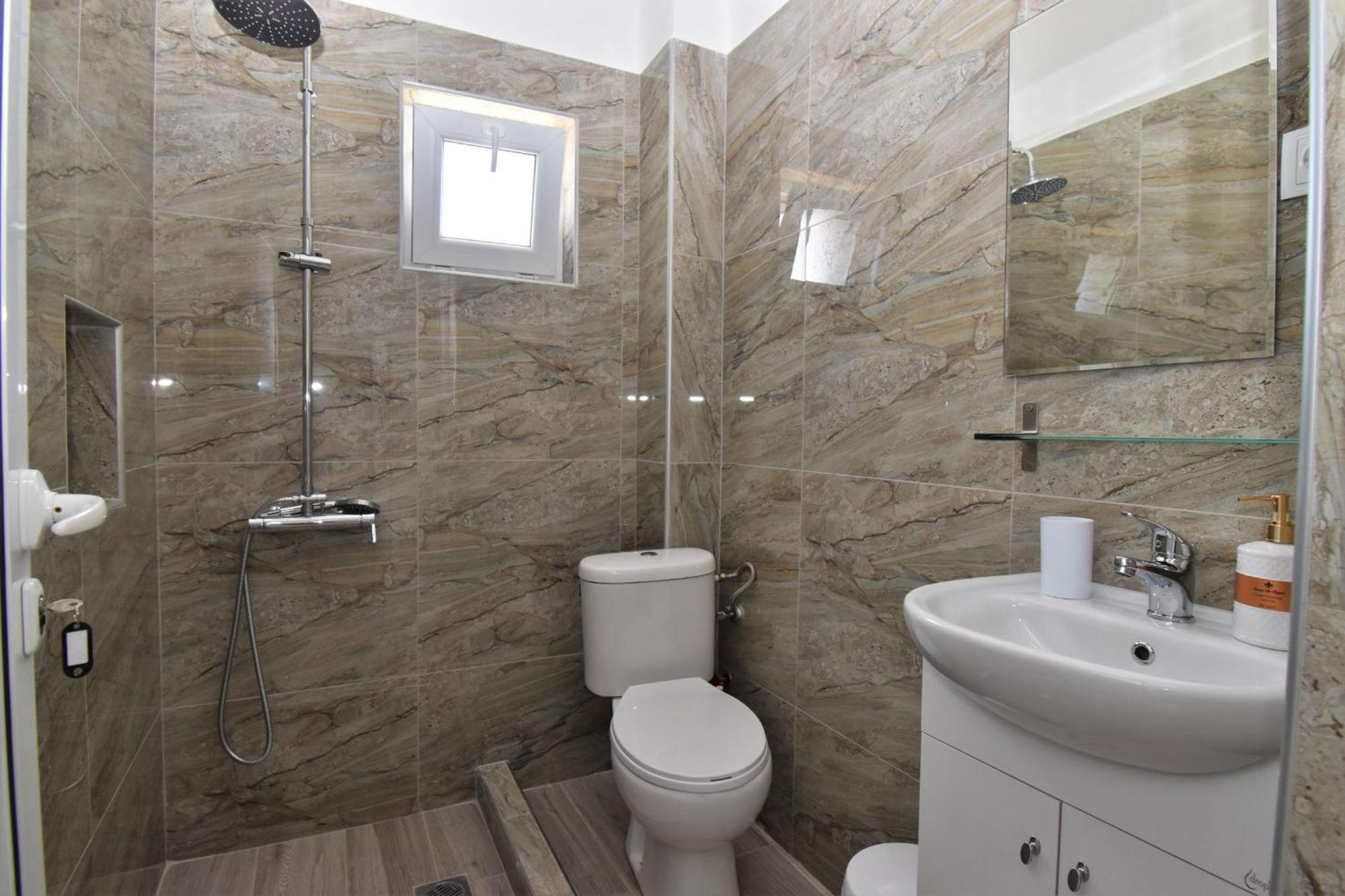 Apartments Miki Поліхроно Екстер'єр фото