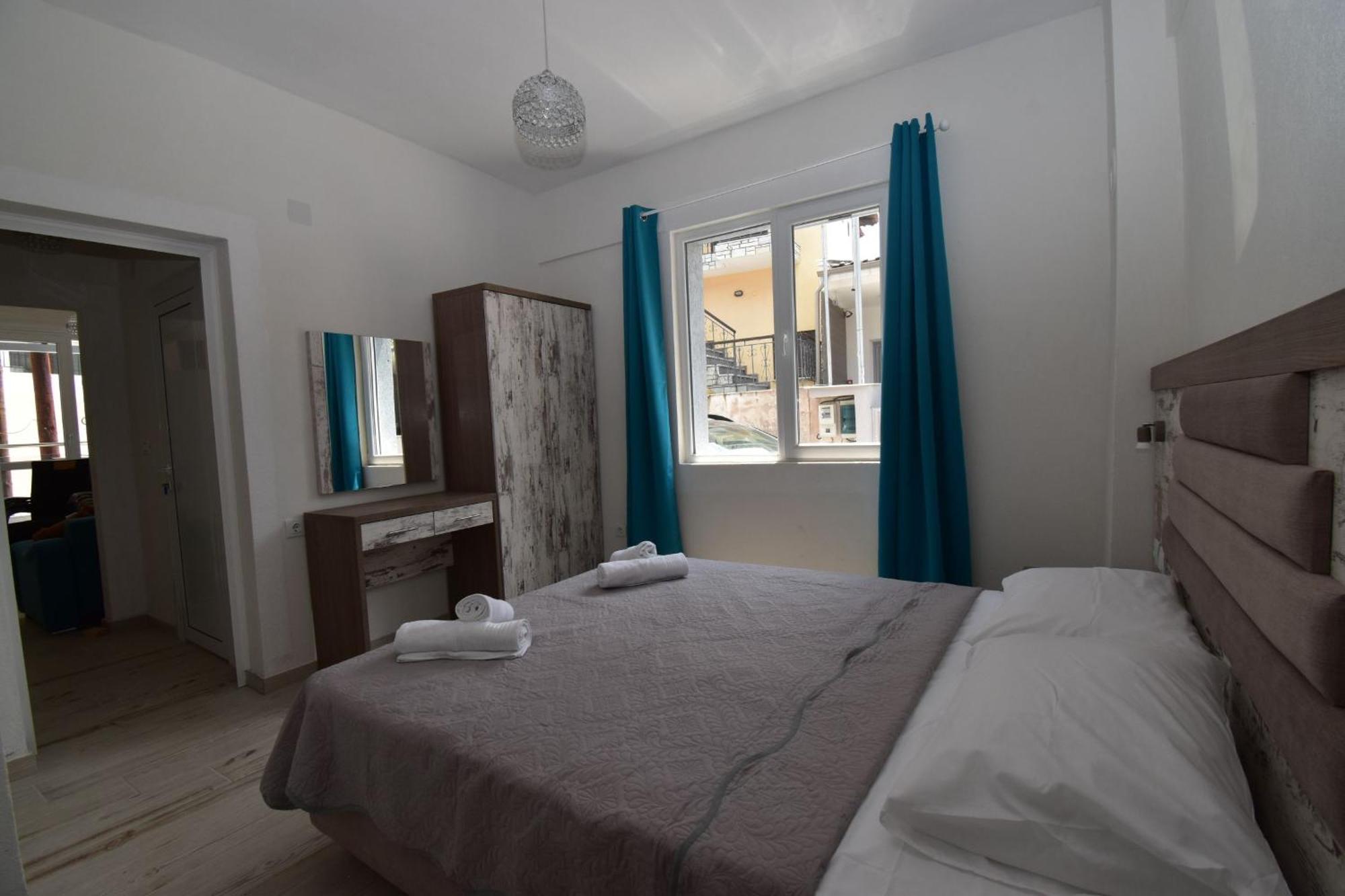 Apartments Miki Поліхроно Екстер'єр фото