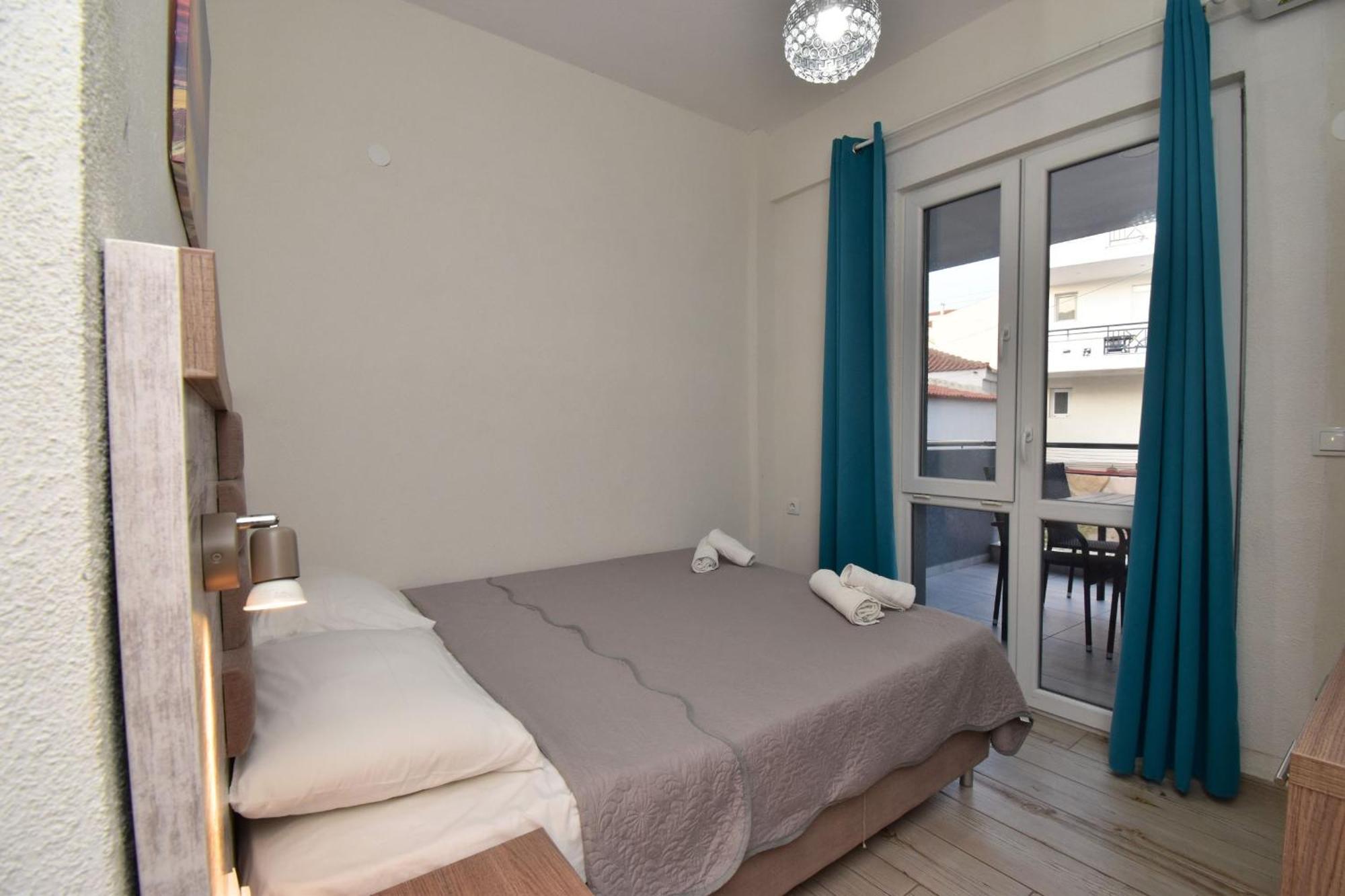 Apartments Miki Поліхроно Екстер'єр фото