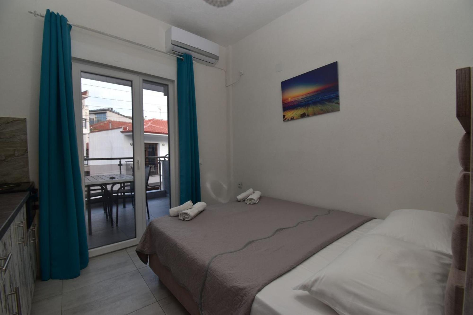 Apartments Miki Поліхроно Екстер'єр фото